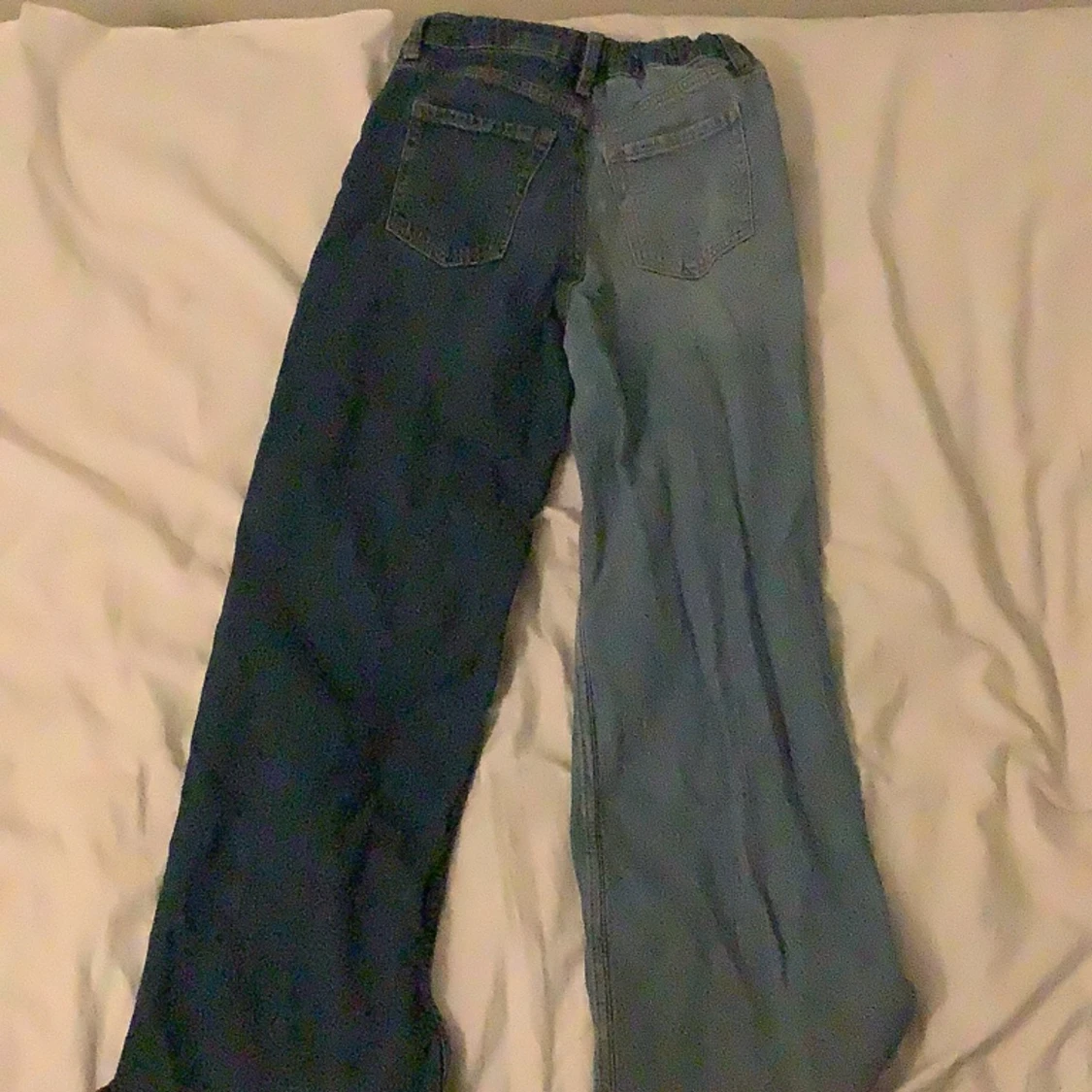 Två färgade jeans - 1