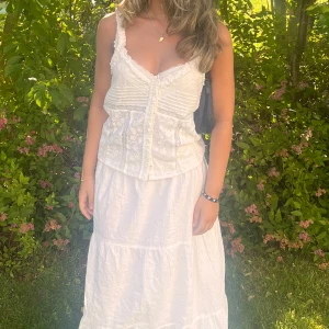 Vit topp - Säljer denna fina topp från zara, strl s