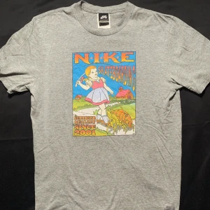 Nike SB T-shirt - Storlek Medium