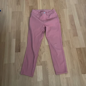 Byxor  - Stretch  Lax rosa Raka 