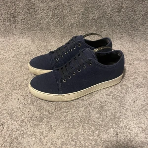 Lanvin skor - Sällsynta Lanvins🤩 | nypris 4000+ | mitt pris 1999🔝| skick 9/10  | strl UK 8 (42-43) | hör av dig vid minsta funderingar mvh EBRESELL👋🏼