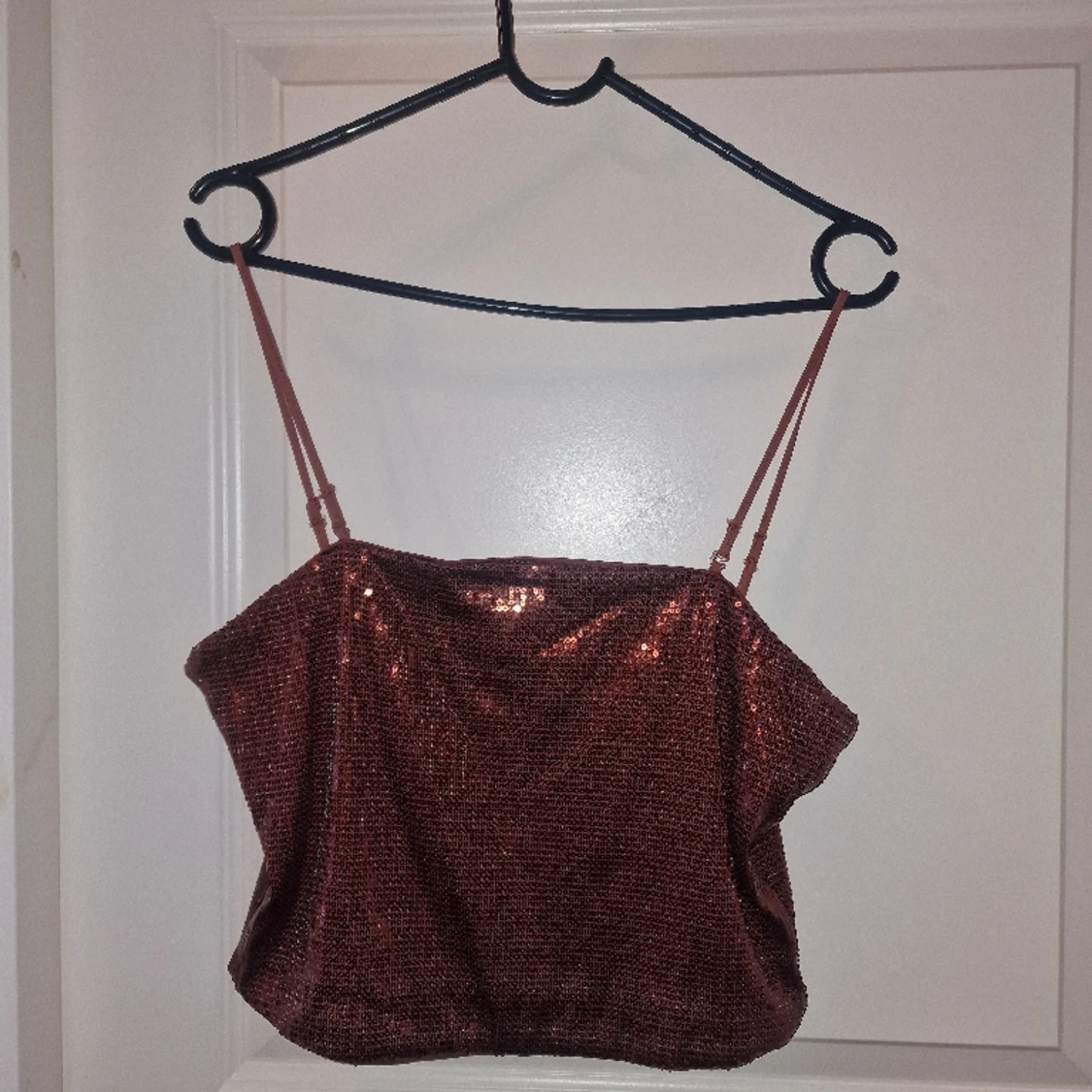 Oanvänt paljett linne  - 90