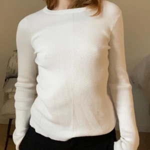 Långärmad tröja - Perfekta basplagget!💕💕