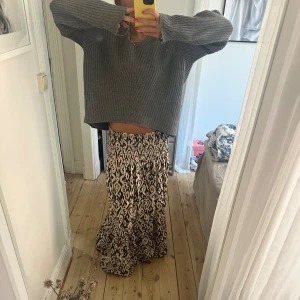 Långkjol - Fin långkjol, aldrig använd!!🌸🤗