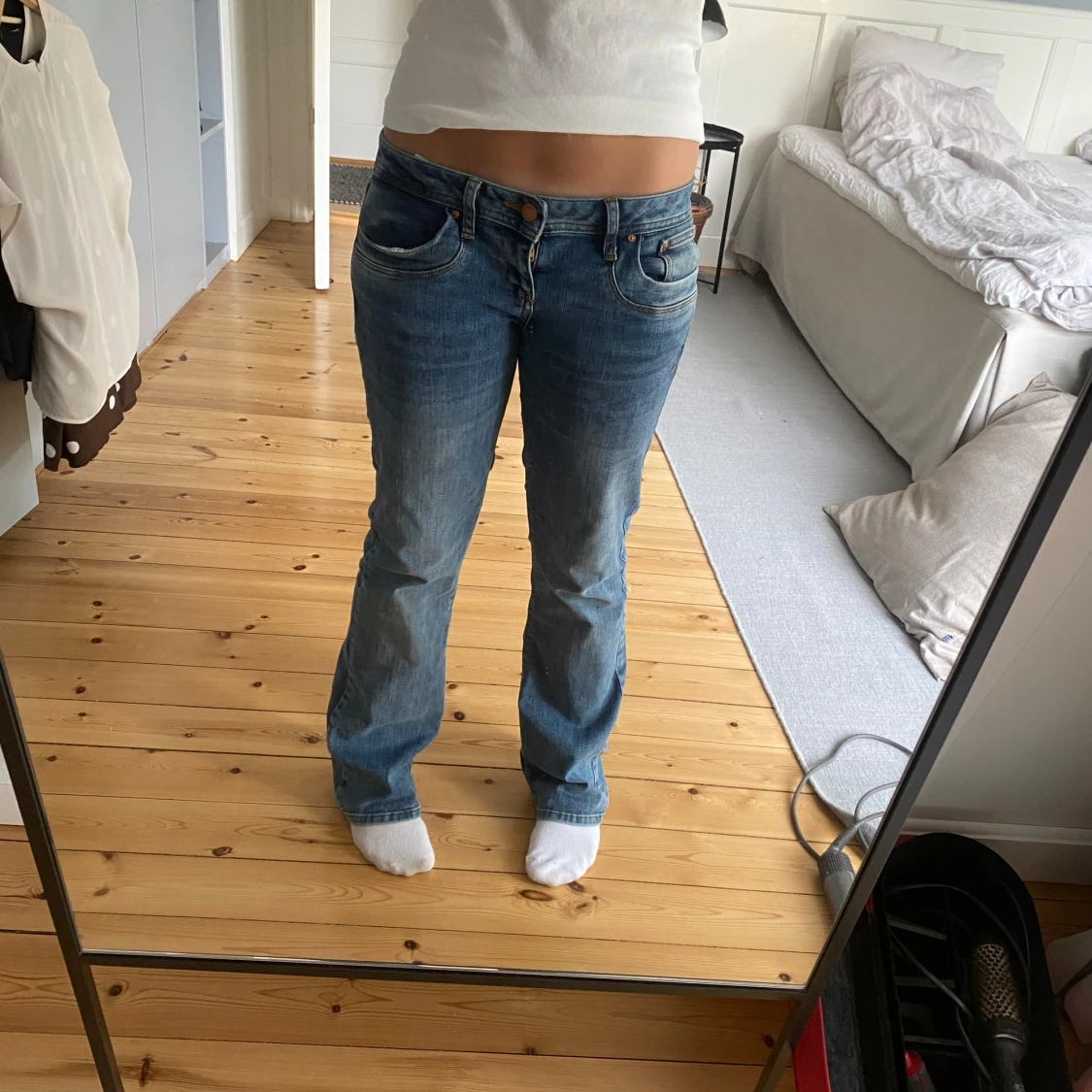 Säljer LTB jeans valerie - 90