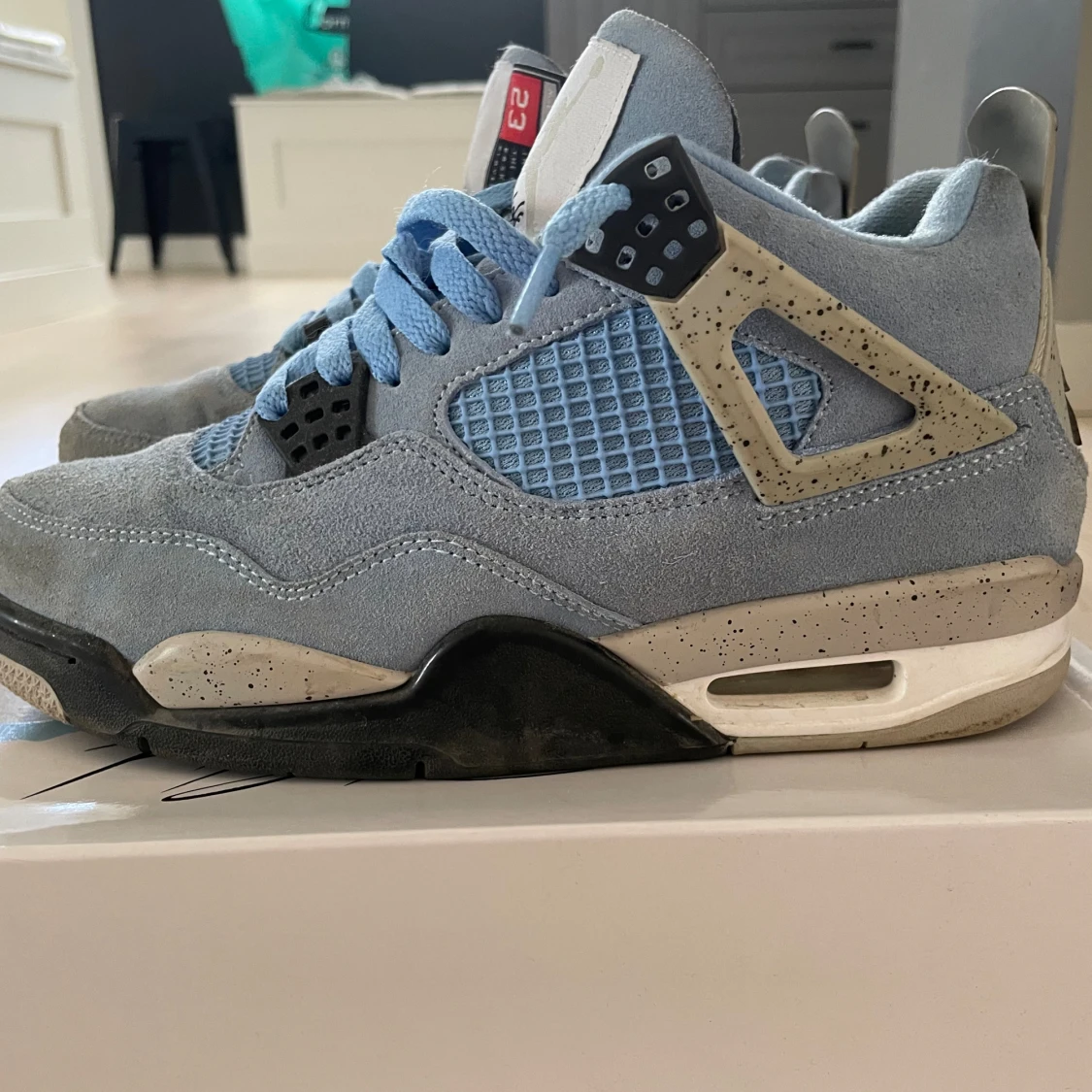 Jordan 4 university  - 93