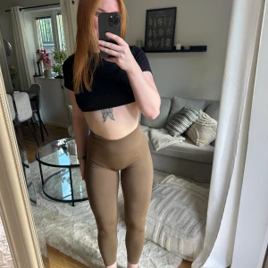 Tights - Träningstights från Xshapes i superstretchigt och skönt material, bra skick