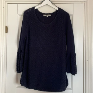 Finstickad tröja - Tunn stickad tröja. 