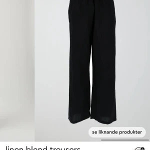 linnebyxor  - säljer mina svarta linnebyxor från gina, strl 164 men sitter precis som de vita jag säljer i xs, passar mig som har S. Knappt använda så i fint skick