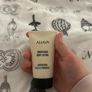 Body lotion - ⚠️Har använt⚠️ väldigt krämig ❤️