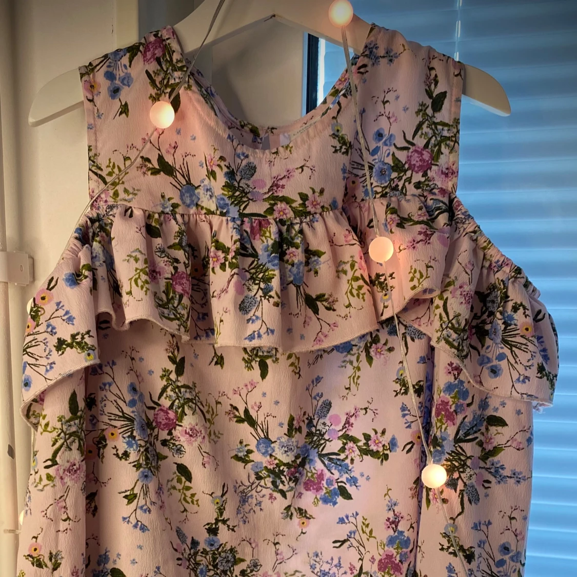 Blommig blus 💕 - 93