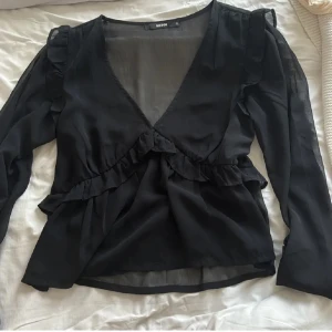Blus - Super fin blus som ny ❤️🤩