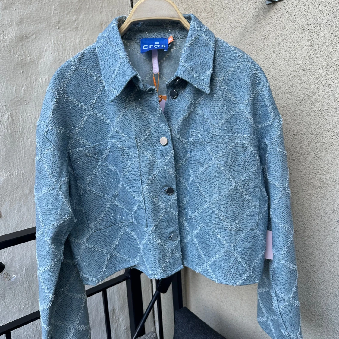 Blå denim jacka från Crās