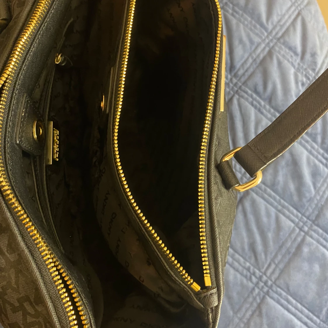 DKNY- handväska - 92