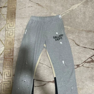 Gallery dept sweatpants  - Ny skick, använd ett par ggr 