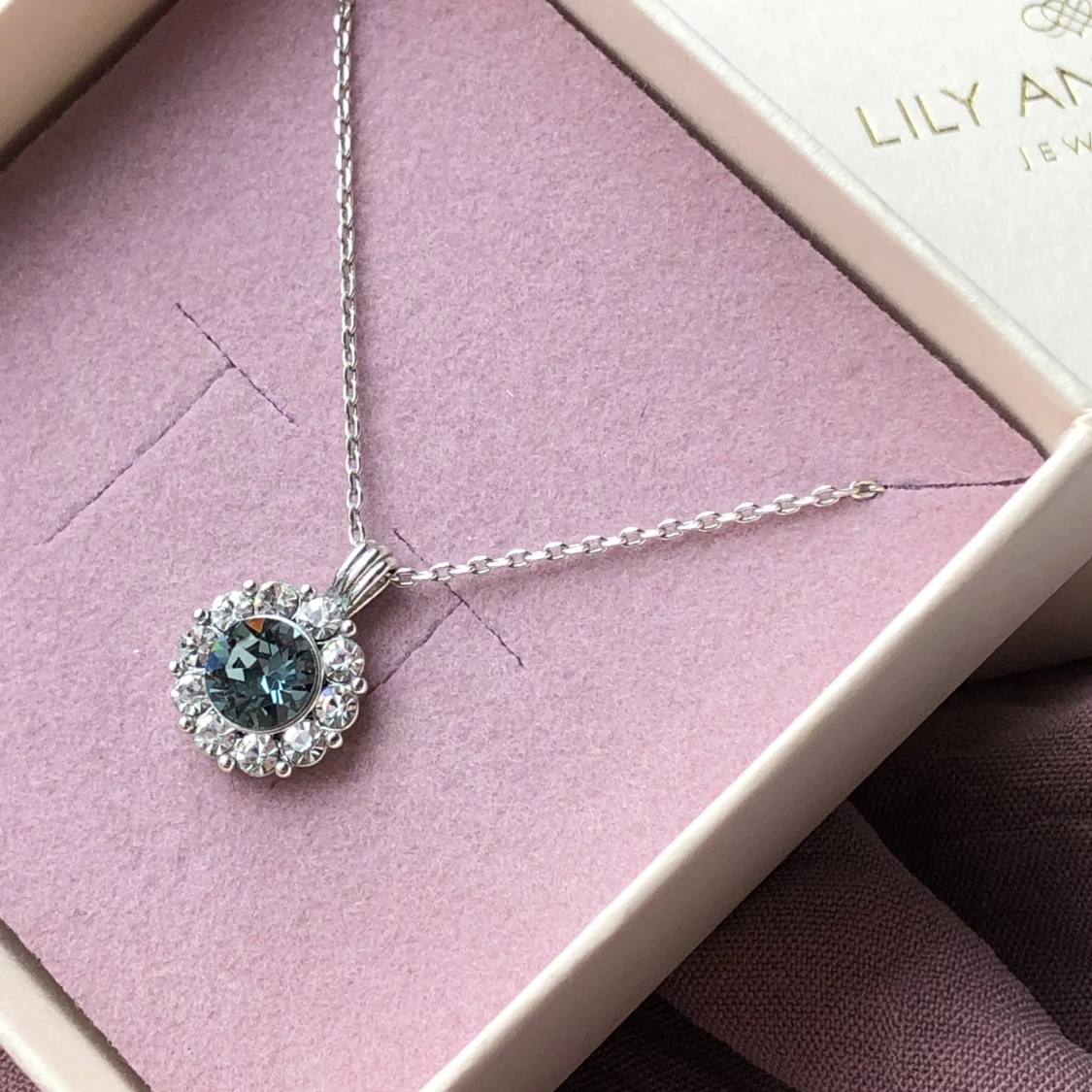 Lily and Rose halsband  - 90