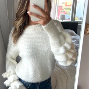 Vit stickad tröja Xs - Vit fin stickad tröja i storlek XS. Nytt skick!