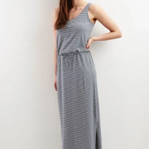 Klänning  - Maxiklänning från Object, använts få gånger.