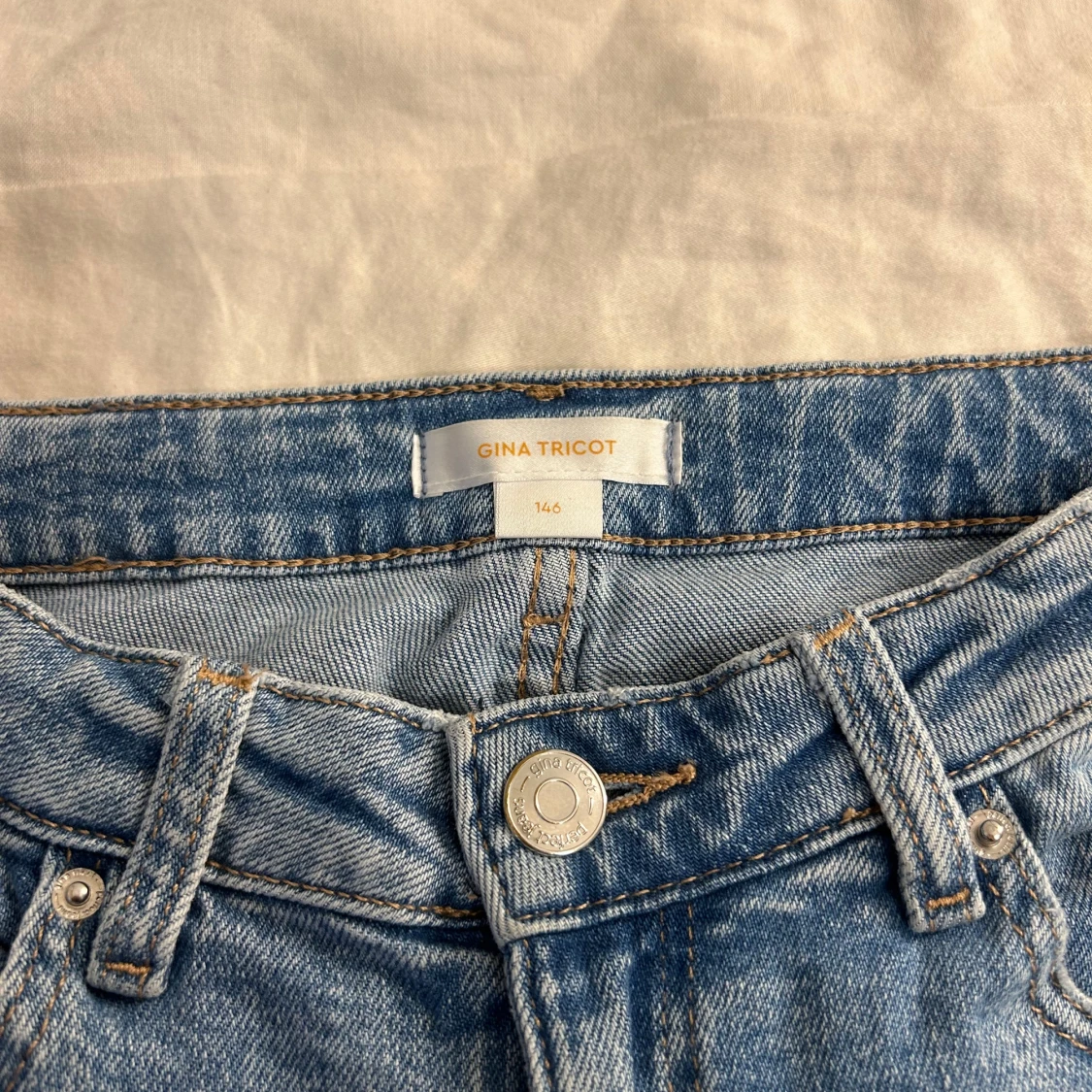 Lågmidjade Jeans (Gina tricot) - 91