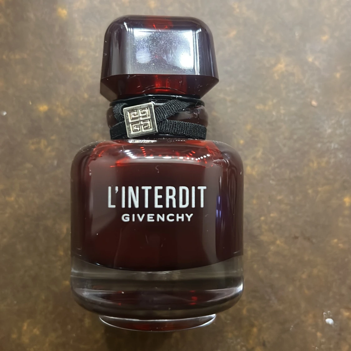 Givenchy l’interdit rouge 