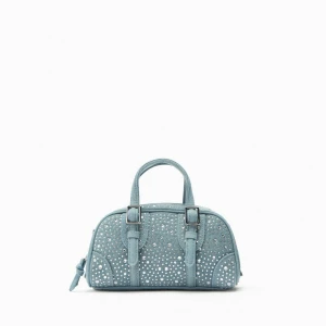 Zara väska - Söt väska från Zara nästan helt oanvänd❤️