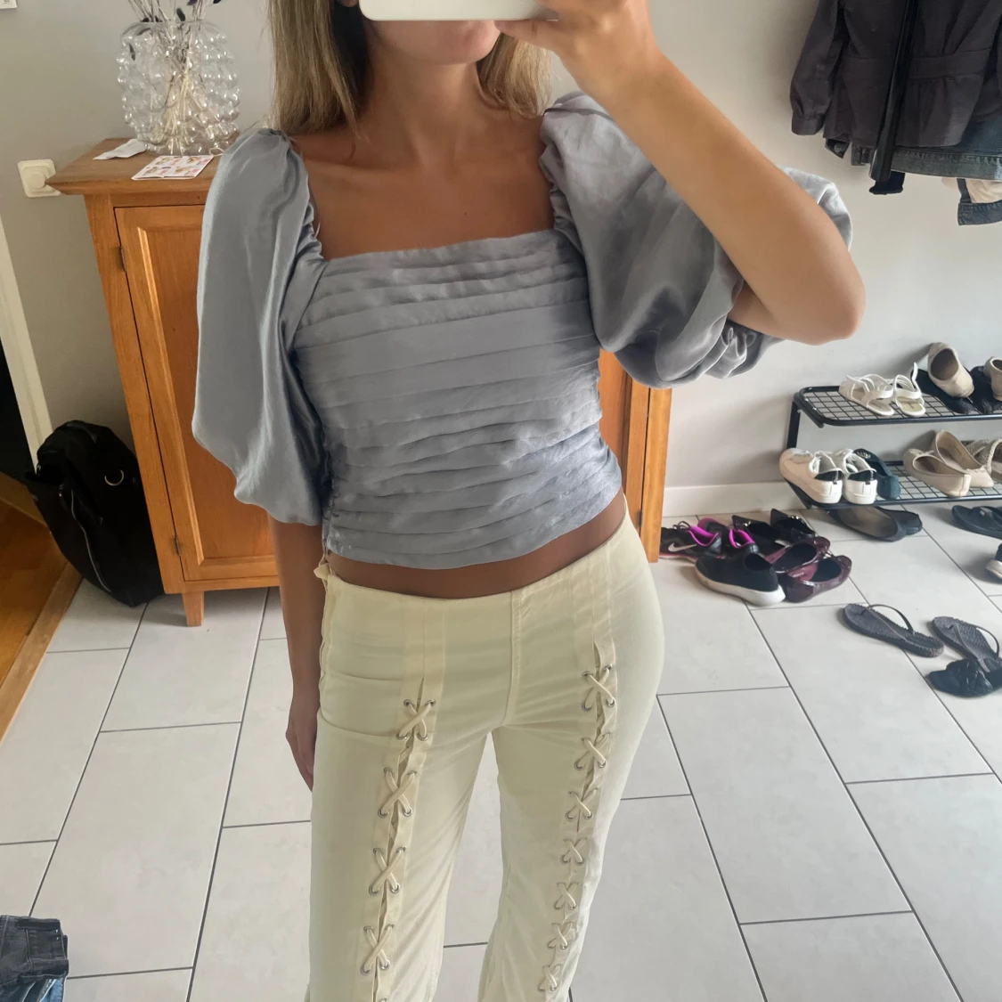 Blus med puffärmar - 91