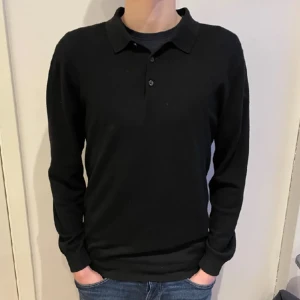 John Henric Merinoull - Riktigt bra skick inga defekter, 100% Merinoull. Storlek M. Kontakta mig om du har frågor eller vill diskutera priset.