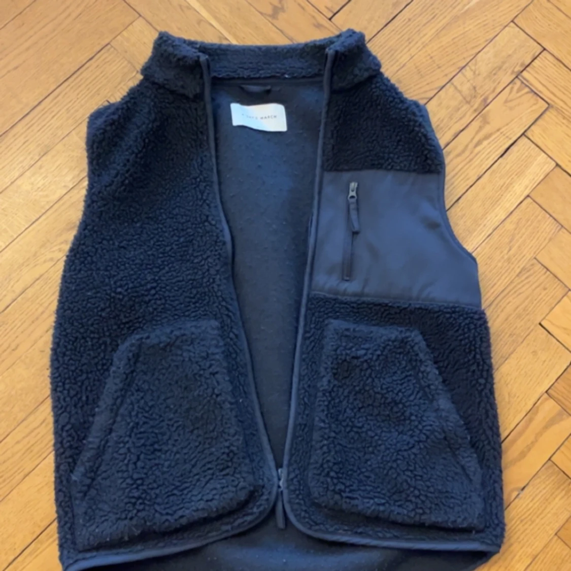 Teddyväst - A Day’s March