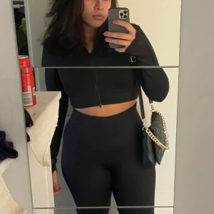 Kort topp med dragkedja - Fint skick