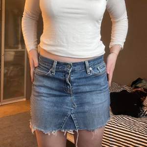 Jeans kjol från Levis💓