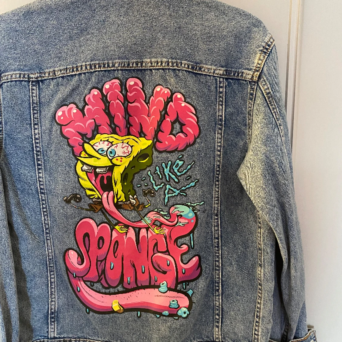 Jeansjacka med tryck