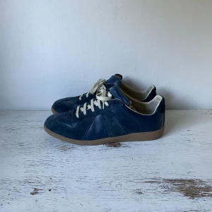 Maison Margiela Gats skor - | INTRESSEKOLL | TAR OCKSÅ EMOT BYTEN | Maison Margiela Gats skor | Skick: Mycket fint | Storlek: 44 | Pris: 3499, bud gäller | Hör av dig vid frågor eller för fler bilder⭐️