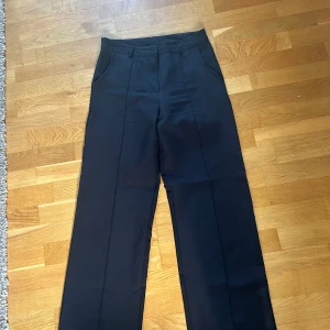 Kostymbyxor - Kostymbyxor från madlady, långa i benen