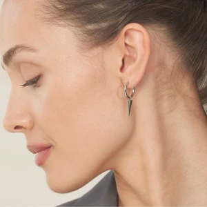 Edblad örhänge - ENDAST ETT ÖRHÄNGE  Säljer detta örhänge då mitt andra har gått sönder 🥰