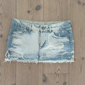 Snygg jeanskjol - Kjol med coolt mönster 