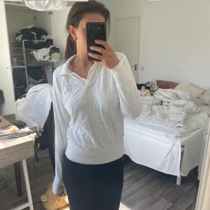 Kofta - Relativt ny, inte kommit till användning💕