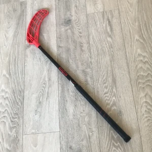 innebandy klubba - Använd fåtals gånger. passar folk mellan 135-145. Priset kan diskuteras