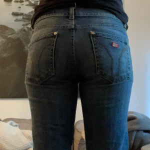 Miss sixty Jeans - Ett par miss sixty jeans bra skick och är väldigt låg midjade är 163 lång och sitter perfekt dom är i storlek 29/30 men sitter som xs/s 💕