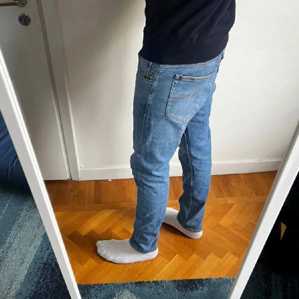 Säljer dessa tiger of Sweden jeans i bra skick. Nypris 1299 Mittpris 249. Jeans & Byxor.