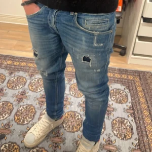 DONDUP JEANS - Riktigt snygga dondups! Inga defekter utan fin åldring. För mer info kom pm🙏🏼
