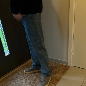 weekday jeans  - säljer ett par goa weekday jeans, snygga & passar till allt