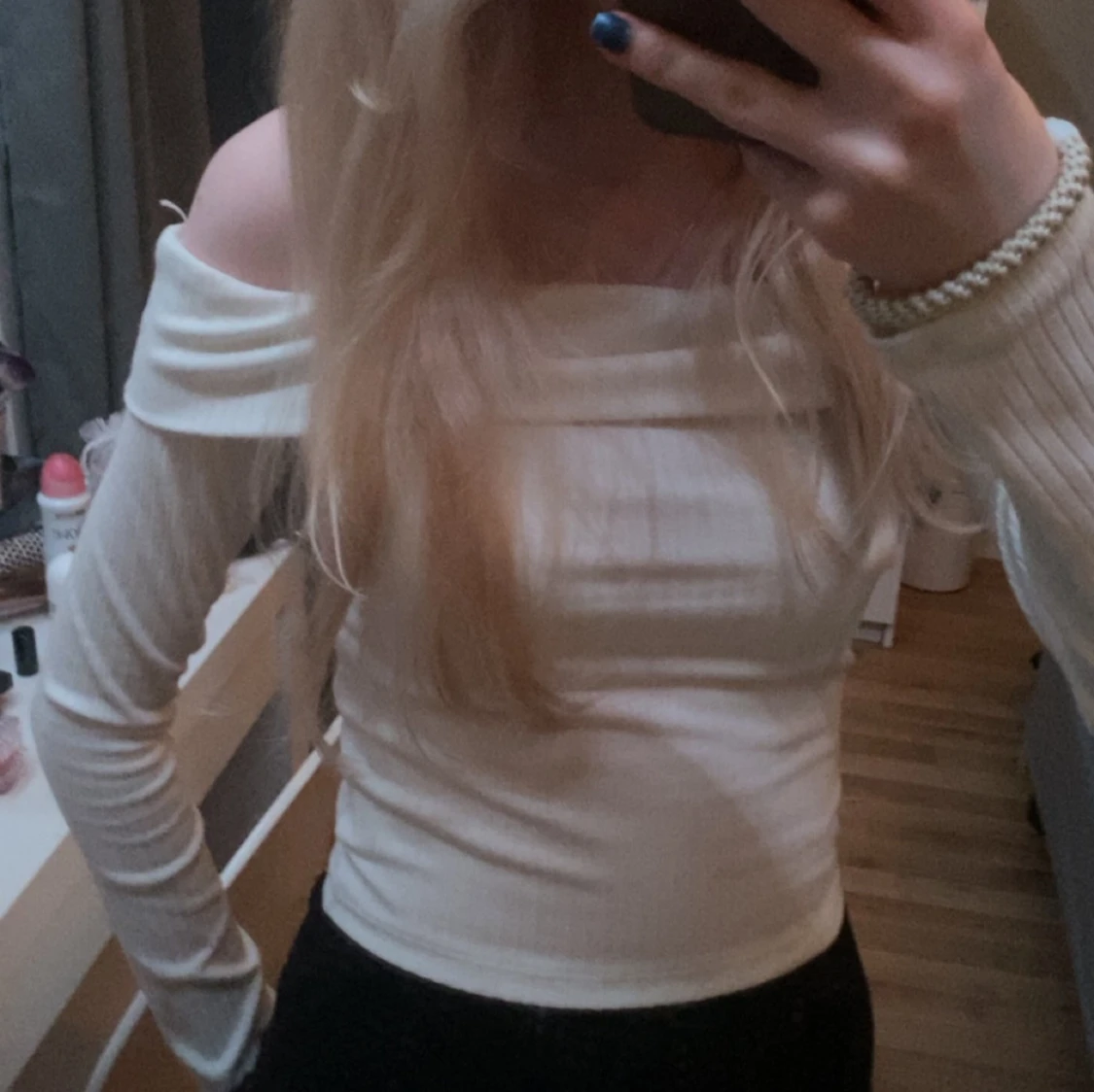 Off shoulder tröja från H&M