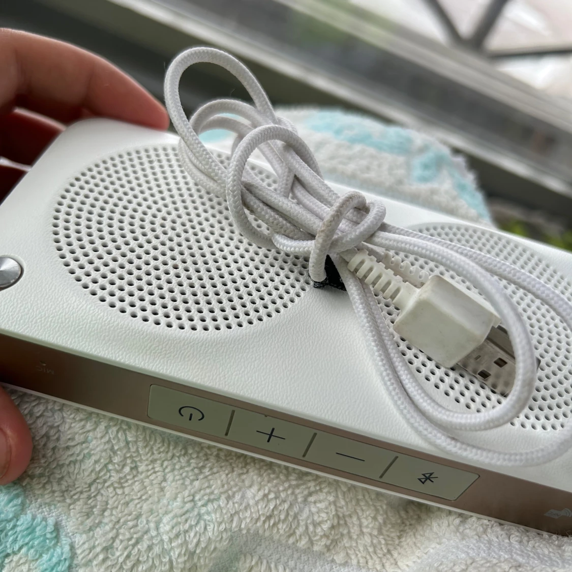 Vit&rosa Pegasus högtalare  - 92