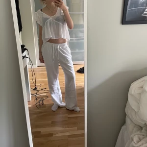 Linnebyxor - Linnebyxor från lager 157 som bara är använda en gång. Bra skick. 