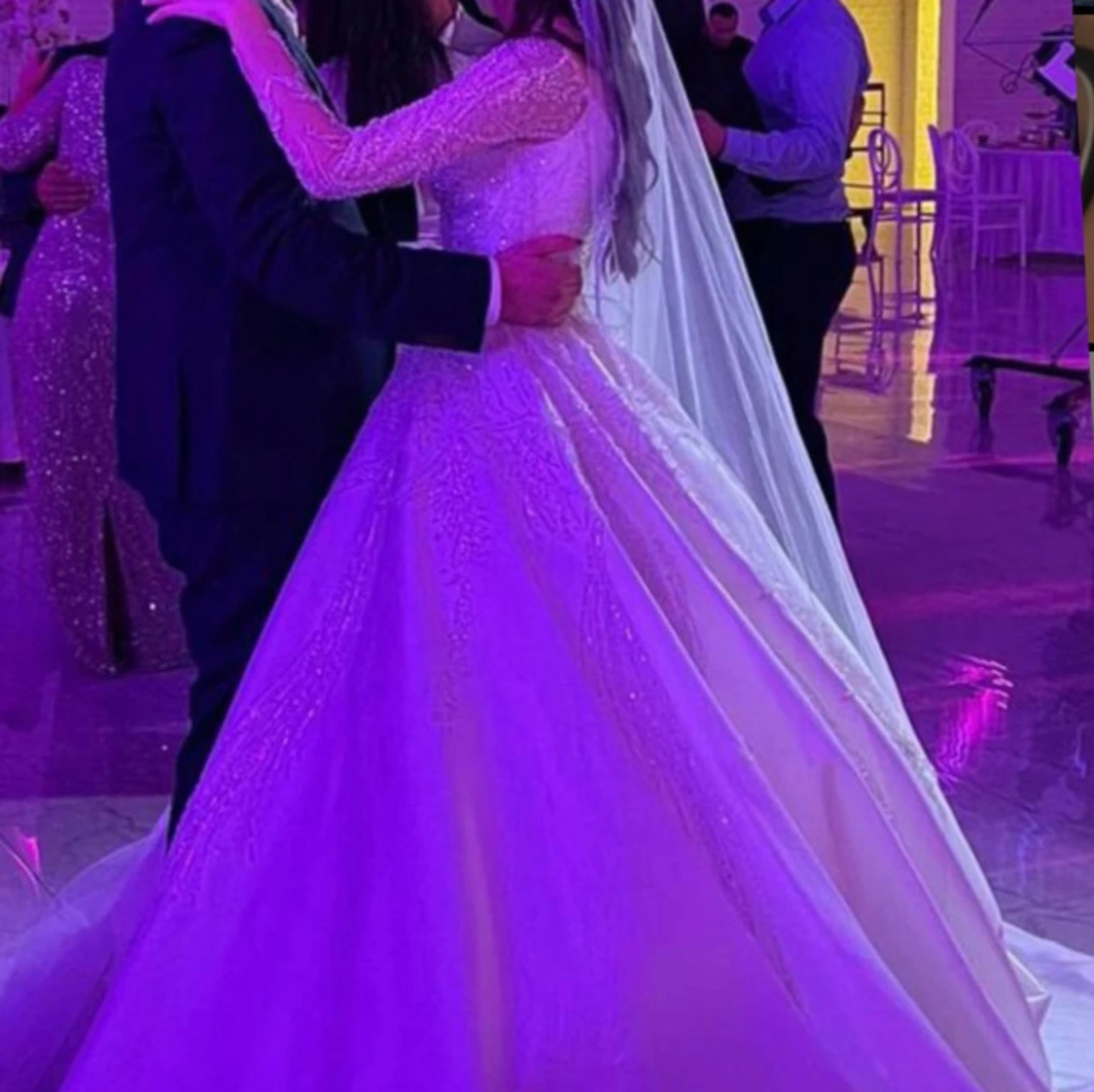 Bröllopsklänning - 93