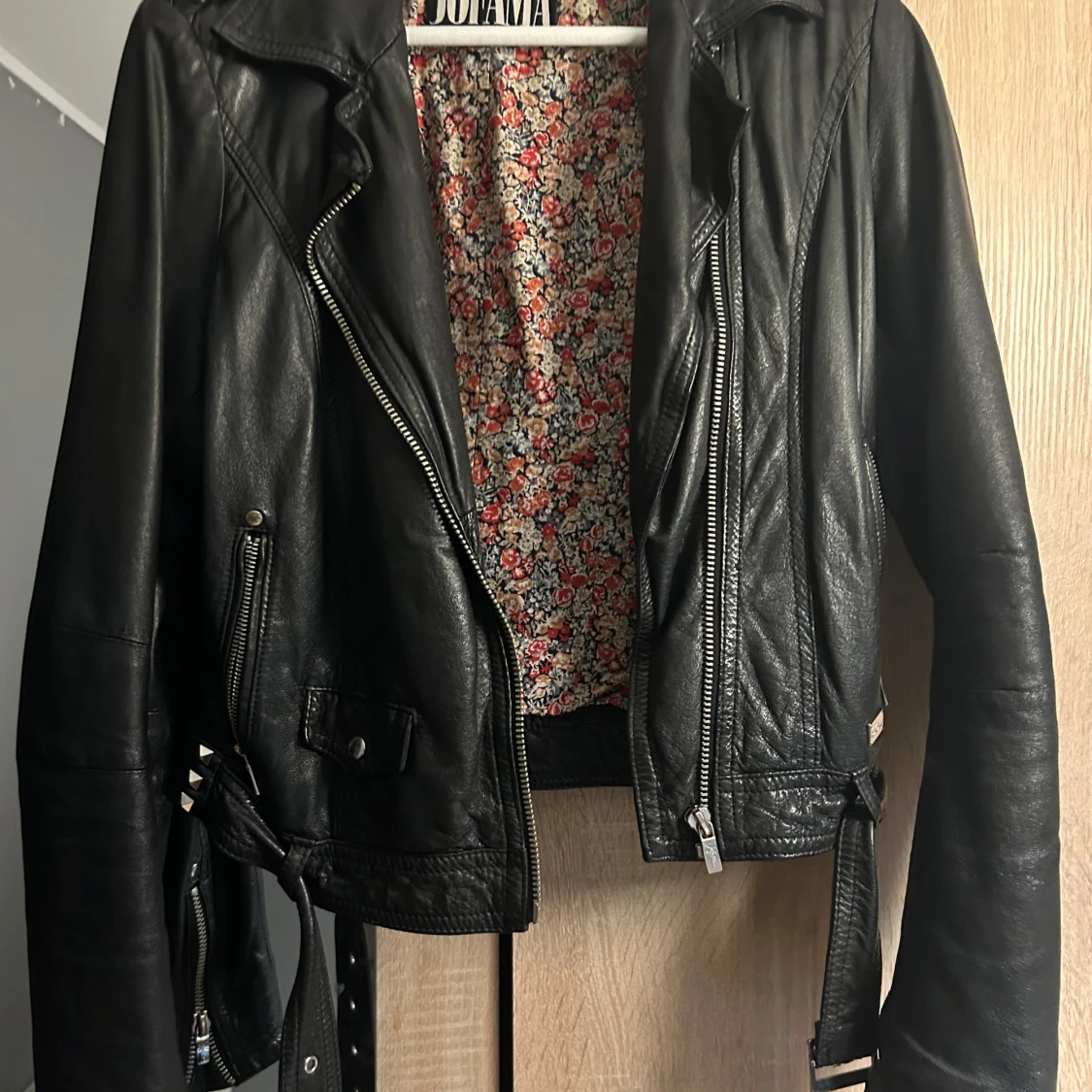 Svart skinnjacka från Jofama - 91