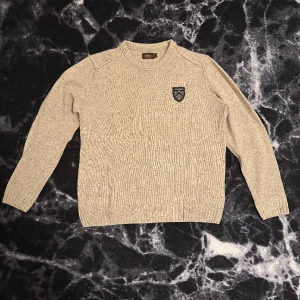 Morris Merino tröja (HERR) - Säljer en OANVÄND Morris tröja. Önskas fler bilder eller har du funderingar, tveka inte att kontakta mig!  , Modell: Merino , Storlek: XXL , Nypris: 1,499kr