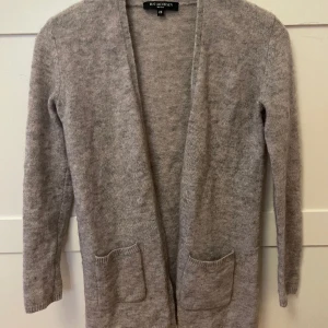 Kofta - Snygg kofta passar barn!