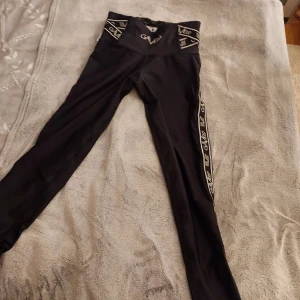 Träningstights  - Kompretionstights från Gavelo. Aldrig använda, etiketter sitter kvar.