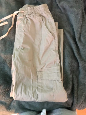 Cargos - Aldrig andvända snabb affär 15kr annars 20kr 